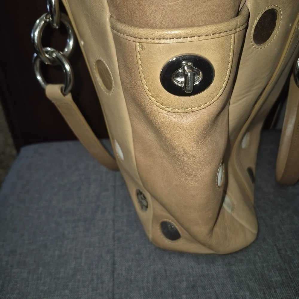 Rare Limited Coach Vintage  Polka Dot Bucket Bag. Beige w Silver Hardware. 09763